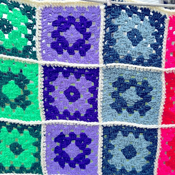 Handmade Vintage Granny Square Afghan Blanket Throw MCM Cottage Boho Festival - Picture 5 of 13